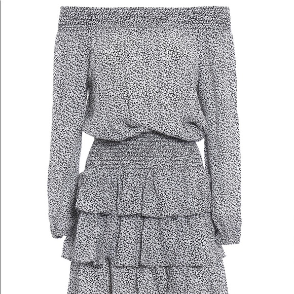 Michael Kors Off the shoulder dress - Picture 4 of 4